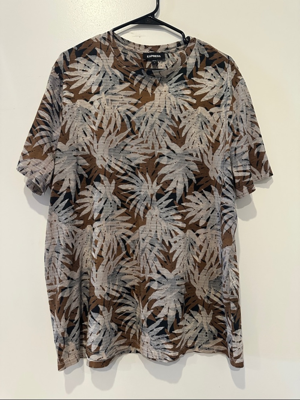 Express Brown & Gray Tropical Leaf Short Sleeve Tee